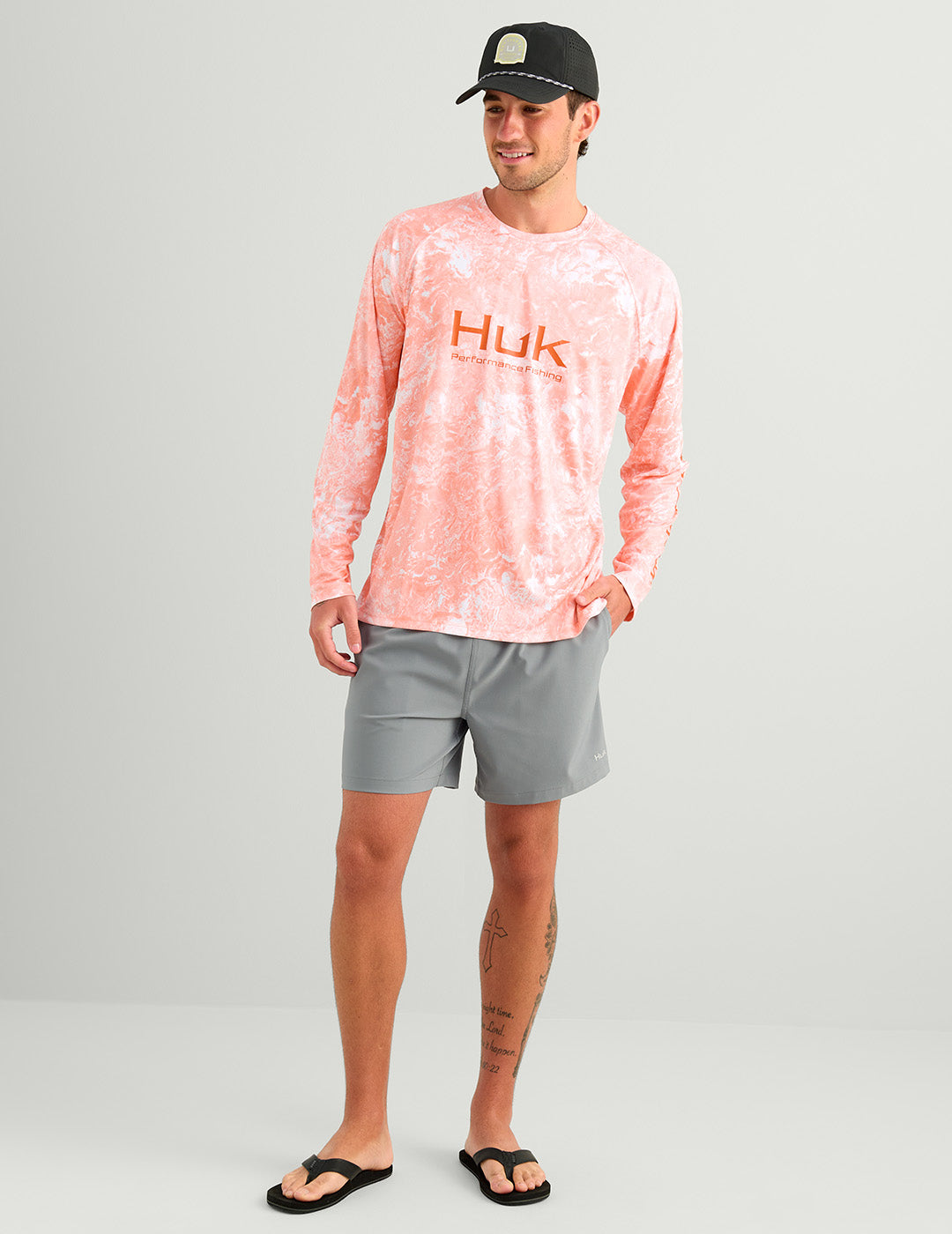 Huk Mossy Oak Pursuit Performance Crew - Mossy Oak Coral Reef