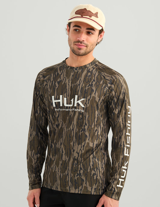 Huk Mossy Oak Pursuit Performance Crew - Mossy Oak Bottomland