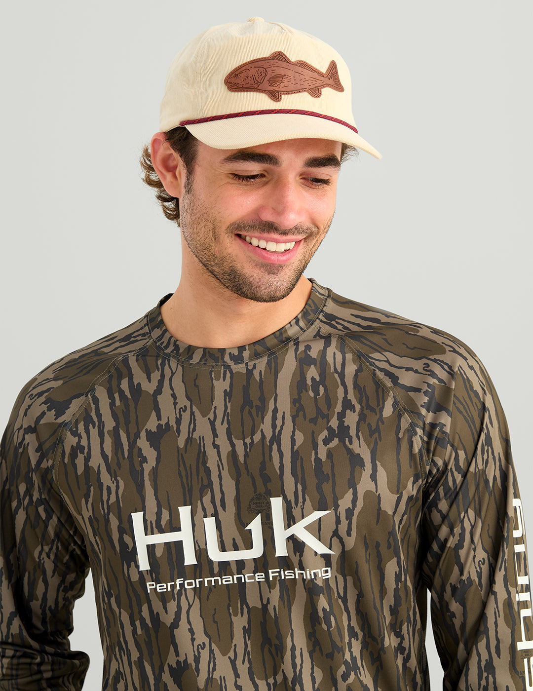 Huk Mossy Oak Pursuit Performance Crew - Mossy Oak Bottomland