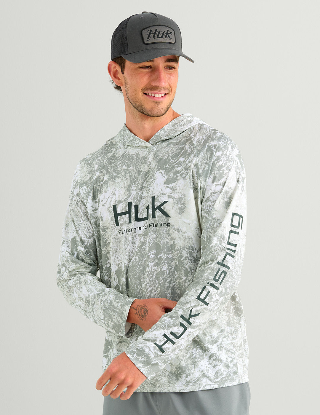 Huk Mossy Oak Pursuit Performance Hoodie - Mossy Oak Seagrass