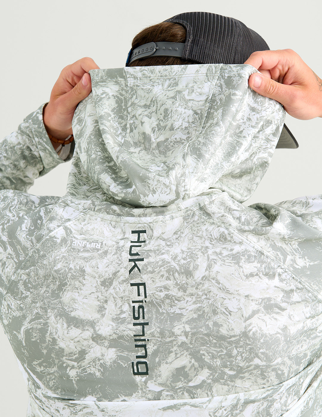 Huk Mossy Oak Pursuit Performance Hoodie - Mossy Oak Seagrass