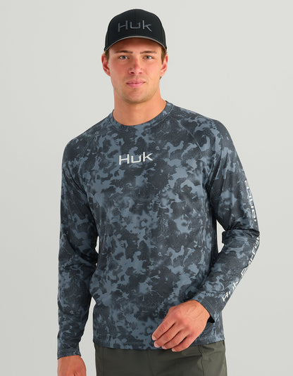 Huk Airweight KC Printed Crew - Stormy Blue Tideloom Camo