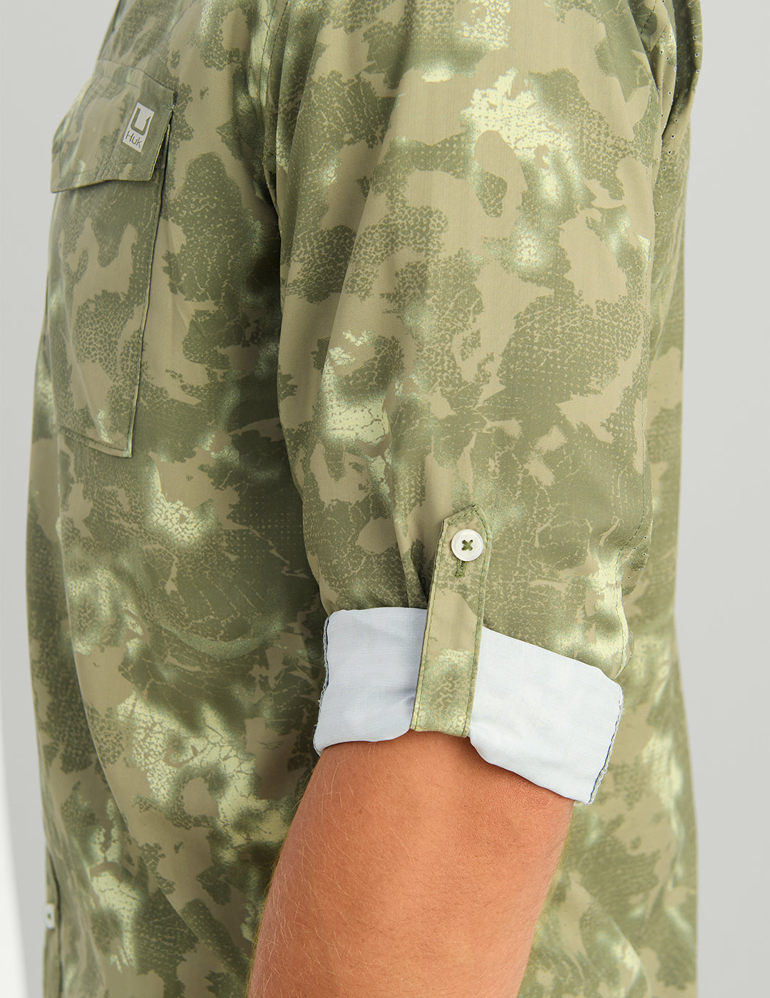 Huk KC Print Tide Point Button-Down - Moss Tideloom Camo