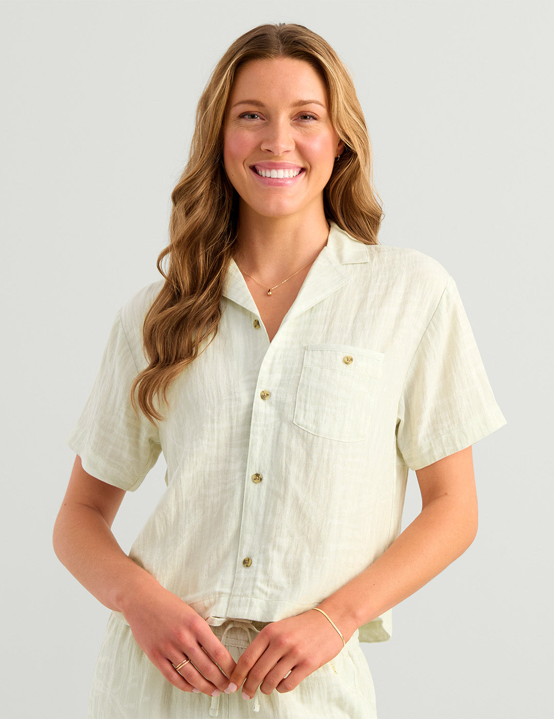 Huk Women Breezeway Camp Shirt - Silver Birch Palm
