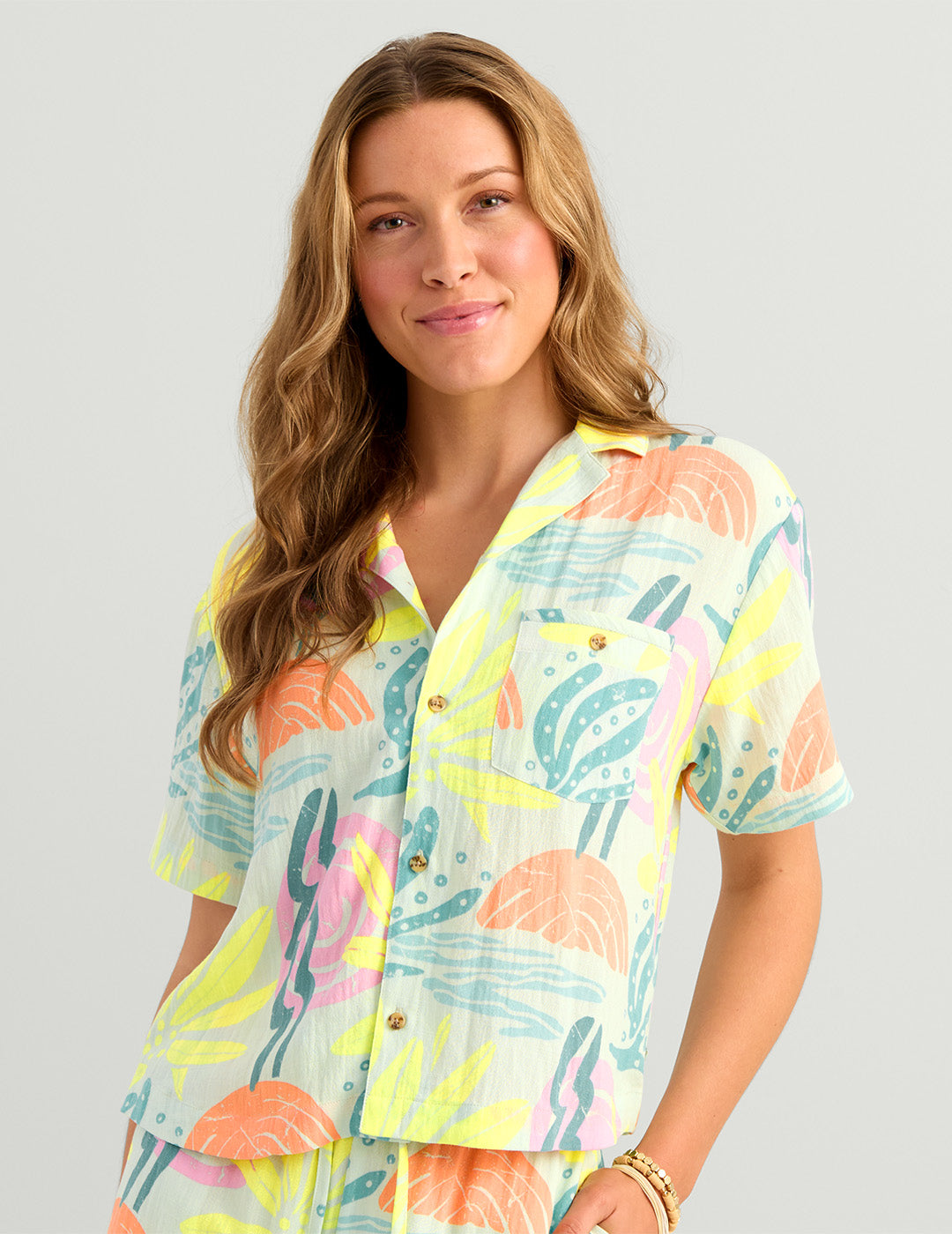 Huk Women Breezeway Camp Shirt - Pale Algae Beach Vibes